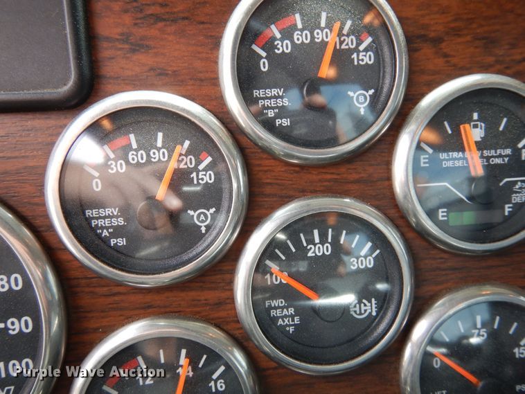 image for item DR1267 2012 Western Star W4900SF  semi truck