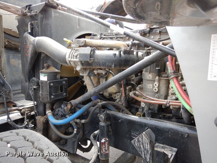 image for item DR1267 2012 Western Star W4900SF  semi truck