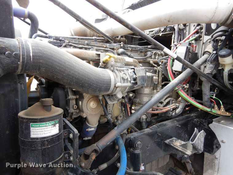 image for item DR1267 2012 Western Star W4900SF  semi truck