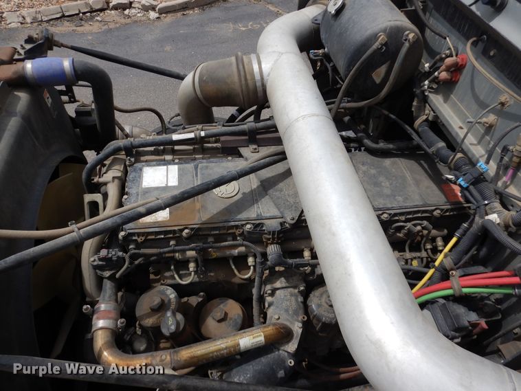 image for item DR1267 2012 Western Star W4900SF  semi truck