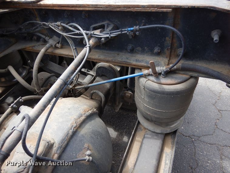 image for item DR1267 2012 Western Star W4900SF  semi truck