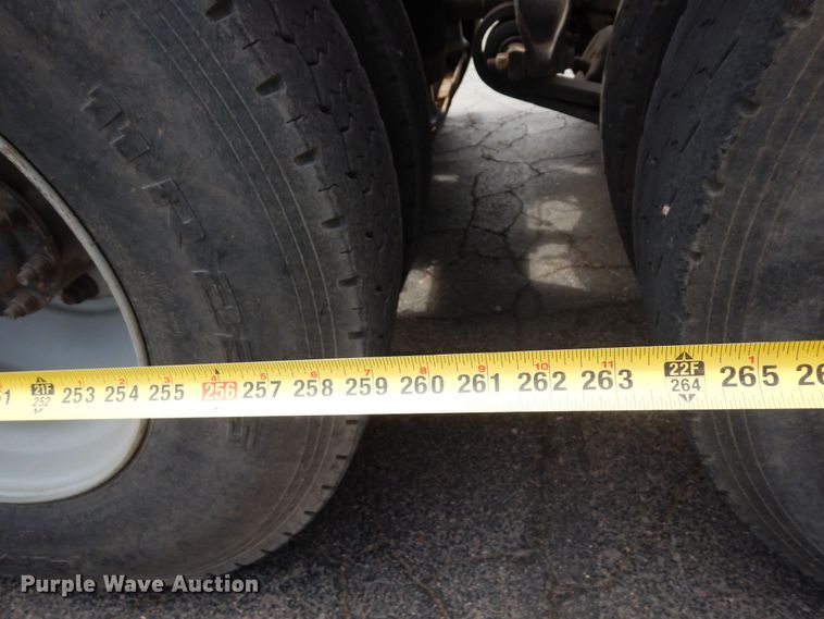 image for item DR1267 2012 Western Star W4900SF  semi truck