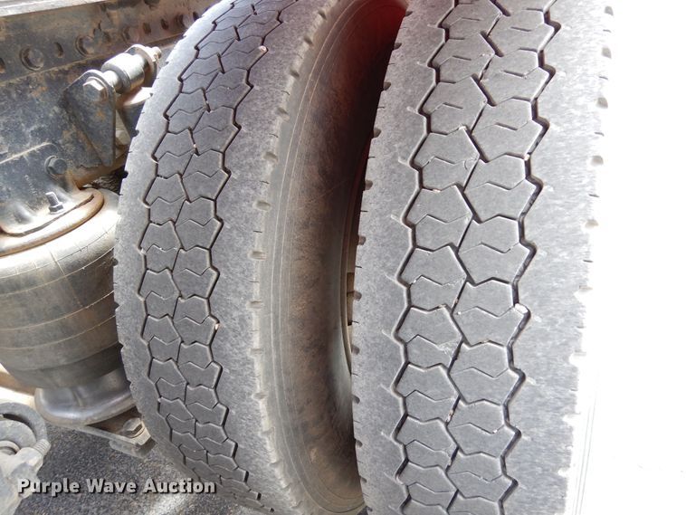 image for item DR1267 2012 Western Star W4900SF  semi truck