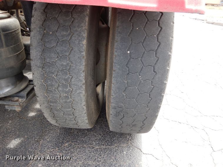 image for item DR1267 2012 Western Star W4900SF  semi truck