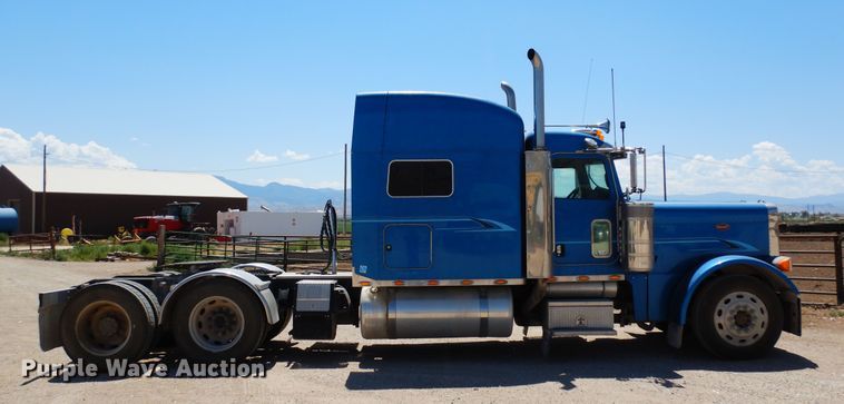 image for item DR1275 2007 Peterbilt 379  semi truck