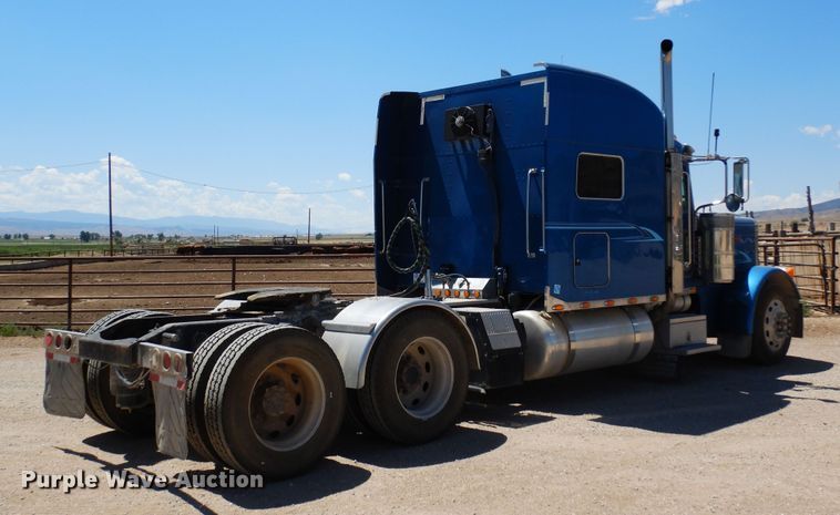 image for item DR1275 2007 Peterbilt 379  semi truck