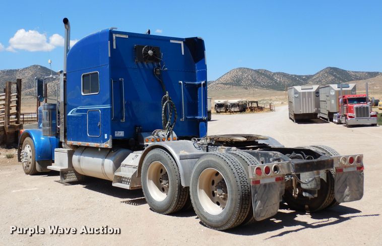 image for item DR1275 2007 Peterbilt 379  semi truck
