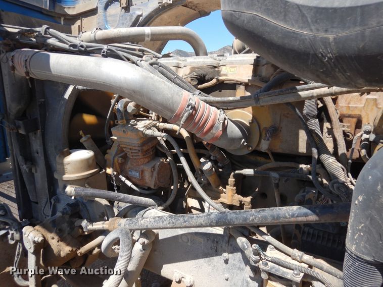 image for item DR1275 2007 Peterbilt 379  semi truck