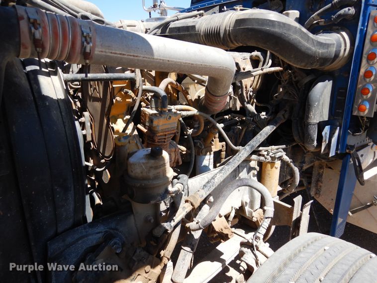 image for item DR1275 2007 Peterbilt 379  semi truck