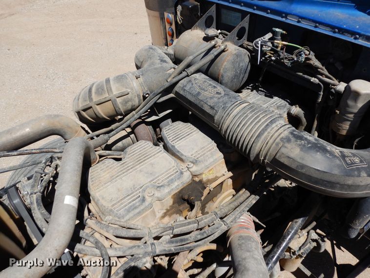 image for item DR1275 2007 Peterbilt 379  semi truck