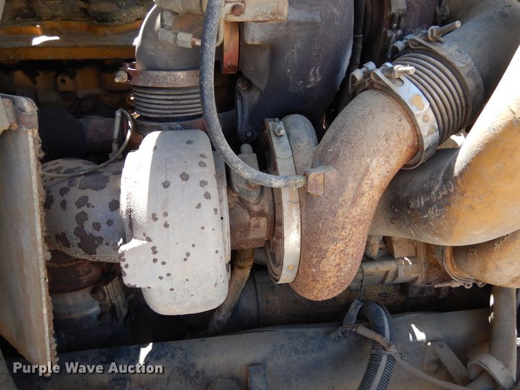 image for item DR1275 2007 Peterbilt 379  semi truck