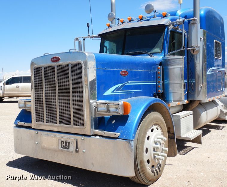 image for item DR1275 2007 Peterbilt 379  semi truck
