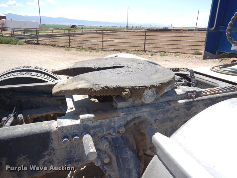 image for item DR1275 2007 Peterbilt 379  semi truck