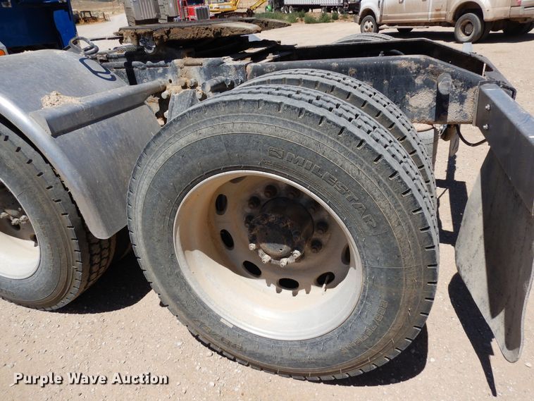 image for item DR1275 2007 Peterbilt 379  semi truck