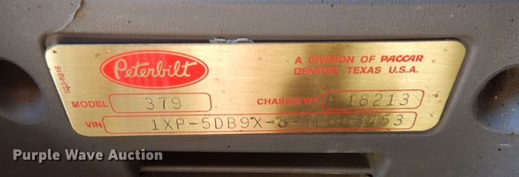 image for item DR1275 2007 Peterbilt 379  semi truck