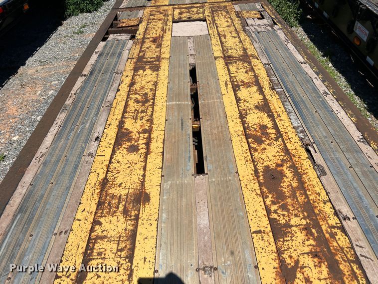 image for item DR1562 2004 X-L Specialized  lowboy equipment trailer