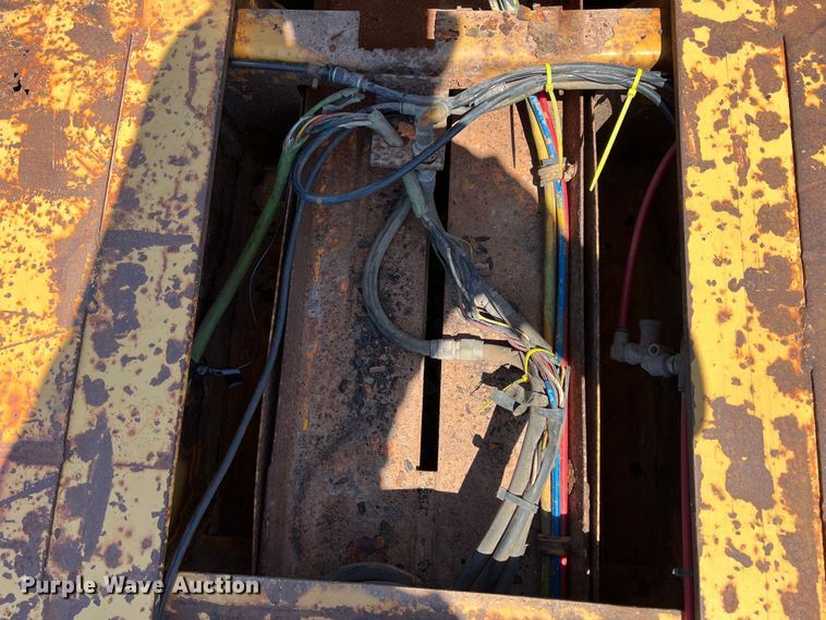 image for item DR1562 2004 X-L Specialized  lowboy equipment trailer