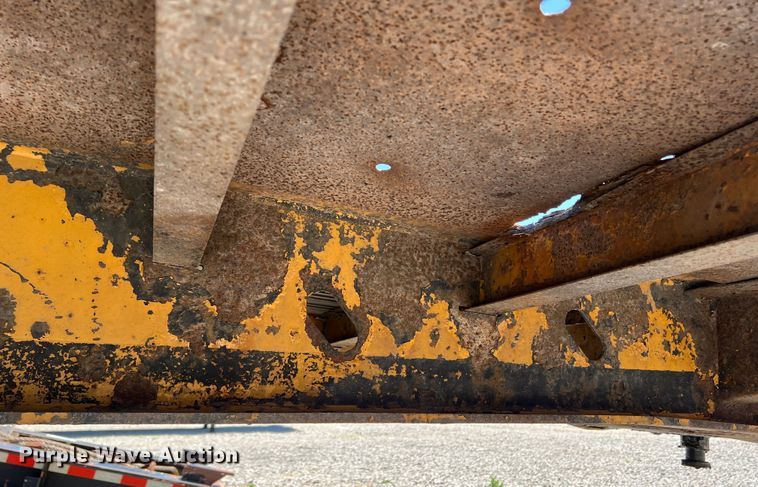 image for item DR1562 2004 X-L Specialized  lowboy equipment trailer