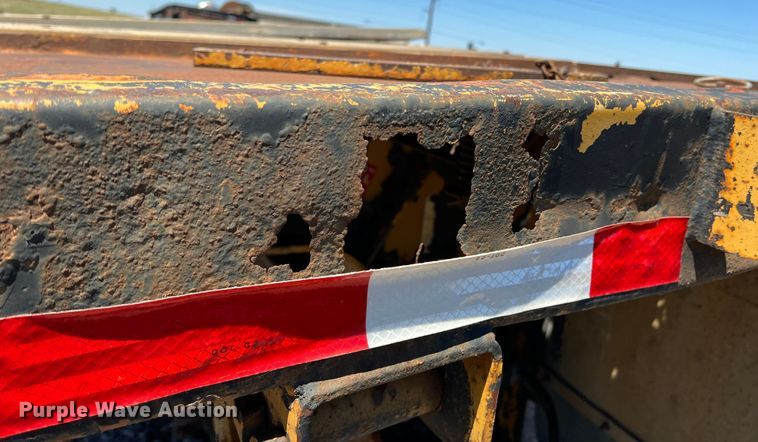 image for item DR1562 2004 X-L Specialized  lowboy equipment trailer