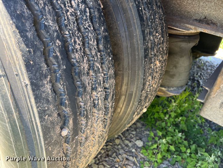 image for item DR1562 2004 X-L Specialized  lowboy equipment trailer