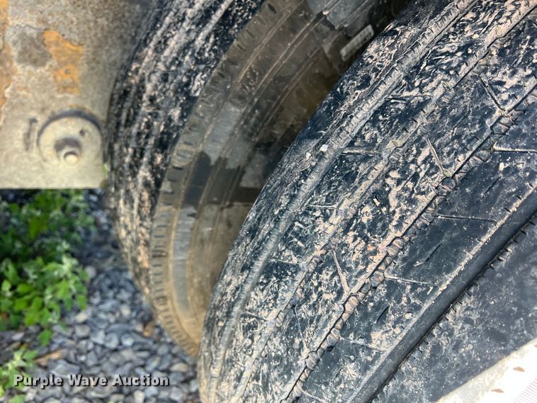 image for item DR1562 2004 X-L Specialized  lowboy equipment trailer