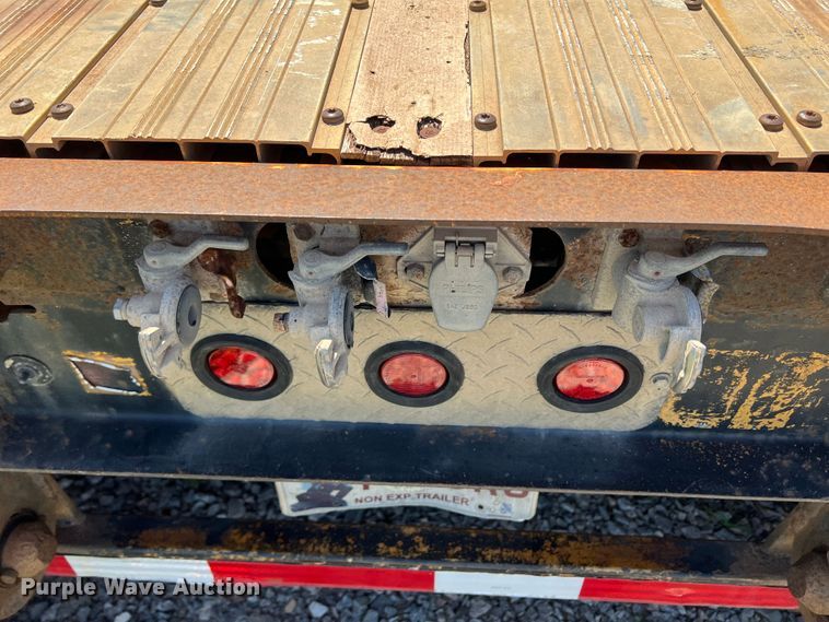 image for item DR1562 2004 X-L Specialized  lowboy equipment trailer