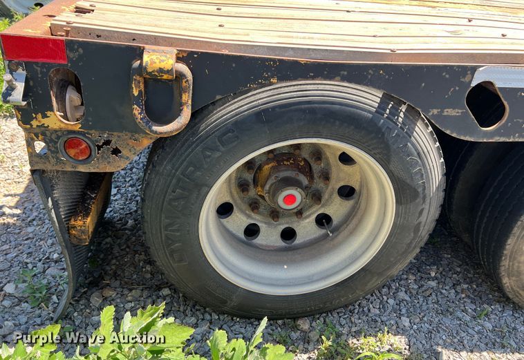 image for item DR1562 2004 X-L Specialized  lowboy equipment trailer