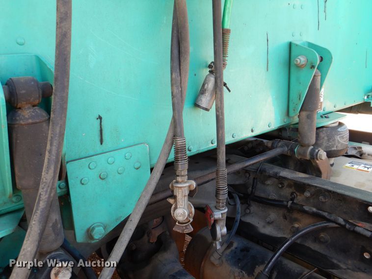 image for item DR1955 2012 Peterbilt 587  semi truck