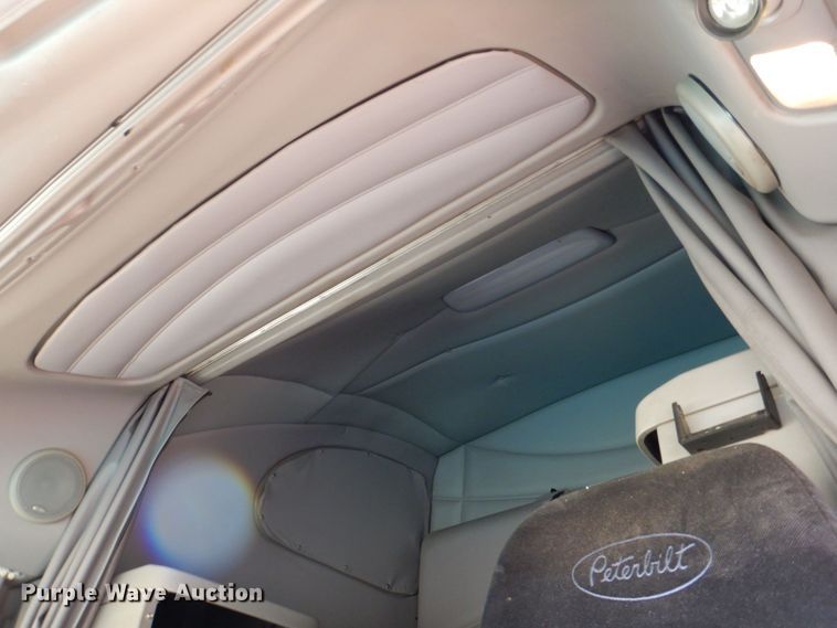 image for item DR1955 2012 Peterbilt 587  semi truck