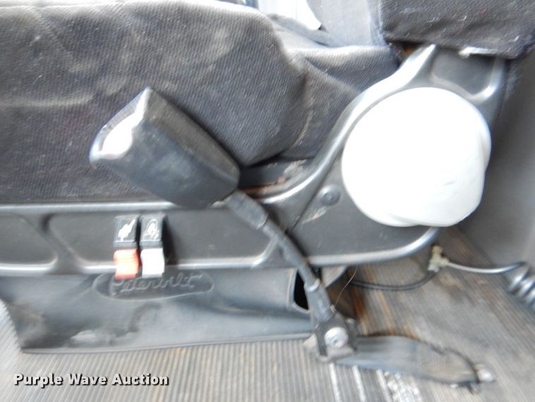 image for item DR1955 2012 Peterbilt 587  semi truck