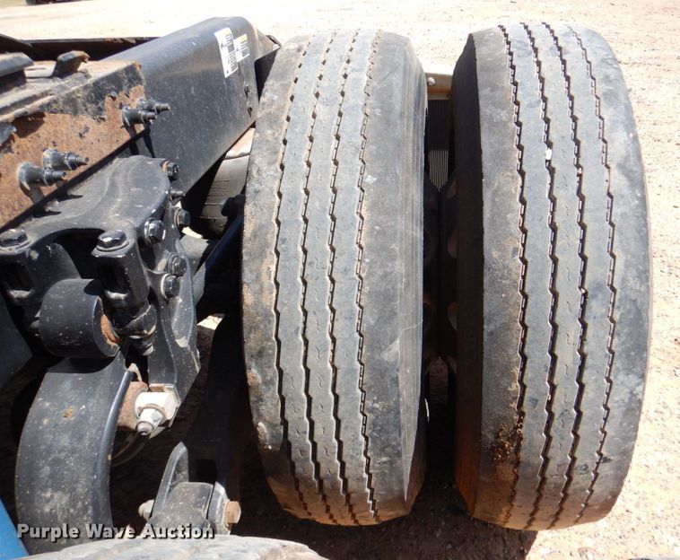 image for item DR1955 2012 Peterbilt 587  semi truck