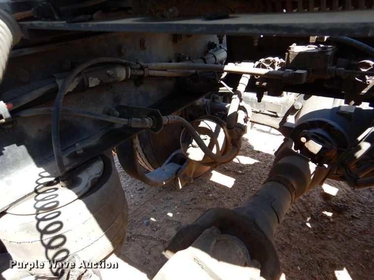 image for item DR1955 2012 Peterbilt 587  semi truck