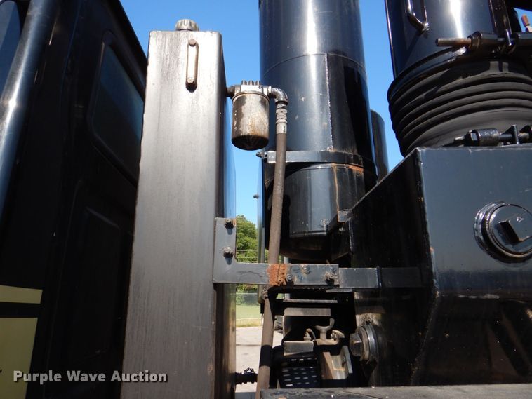 image for item DS8042 2003 Sterling Acterra  vacuum truck