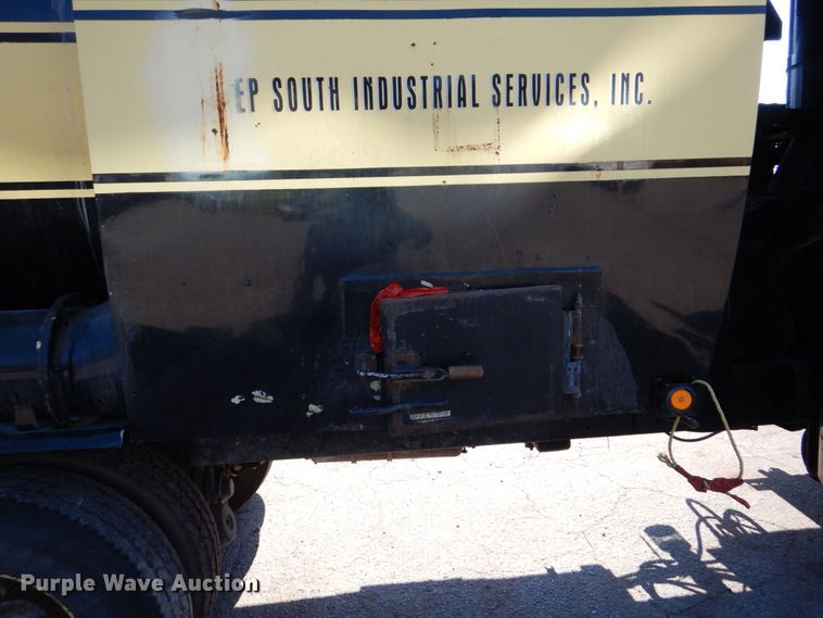 image for item DS8042 2003 Sterling Acterra  vacuum truck