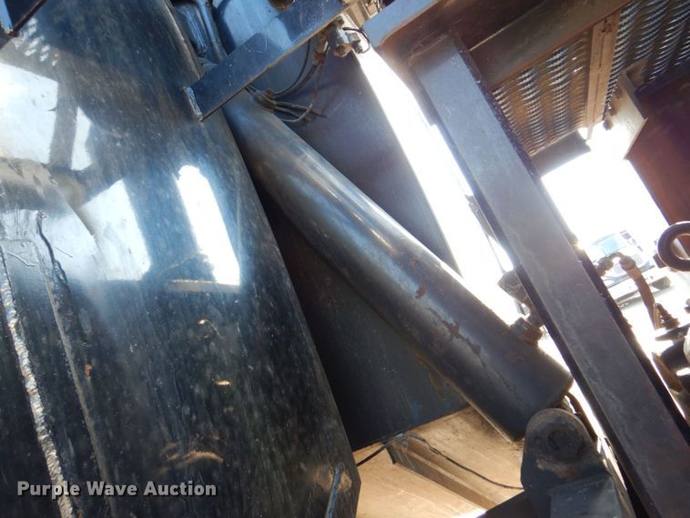 image for item DS8042 2003 Sterling Acterra  vacuum truck