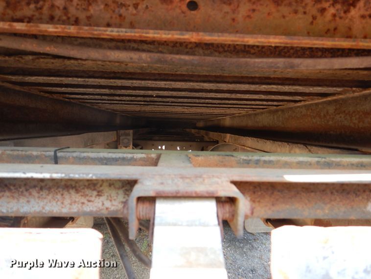 image for item DS8046 2001 International 4700  box truck