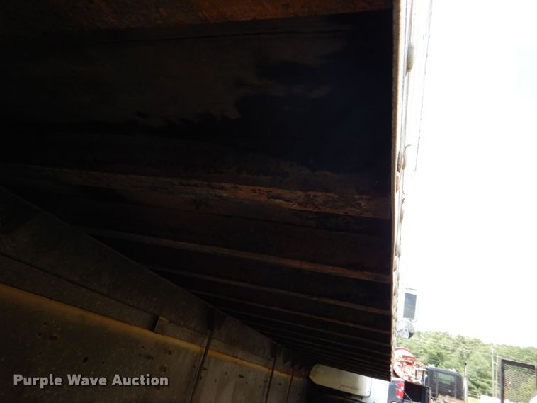 image for item DS8046 2001 International 4700  box truck