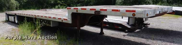 image for item DS8135 2008 Reinke  drop deck trailer