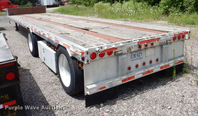 image for item DS8135 2008 Reinke  drop deck trailer