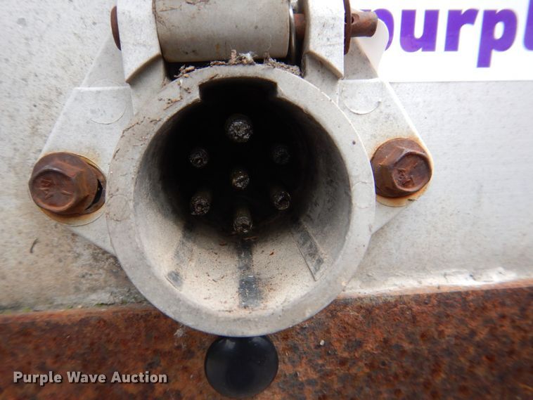 image for item DS8135 2008 Reinke  drop deck trailer