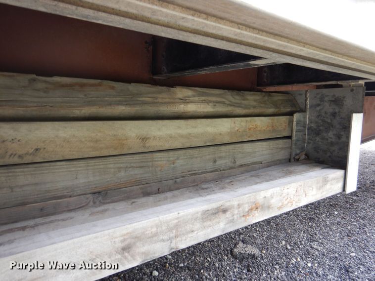 image for item DS8135 2008 Reinke  drop deck trailer