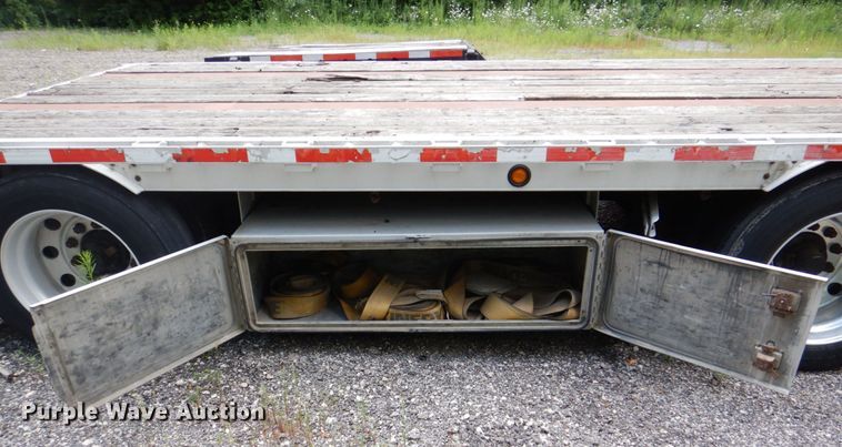image for item DS8135 2008 Reinke  drop deck trailer