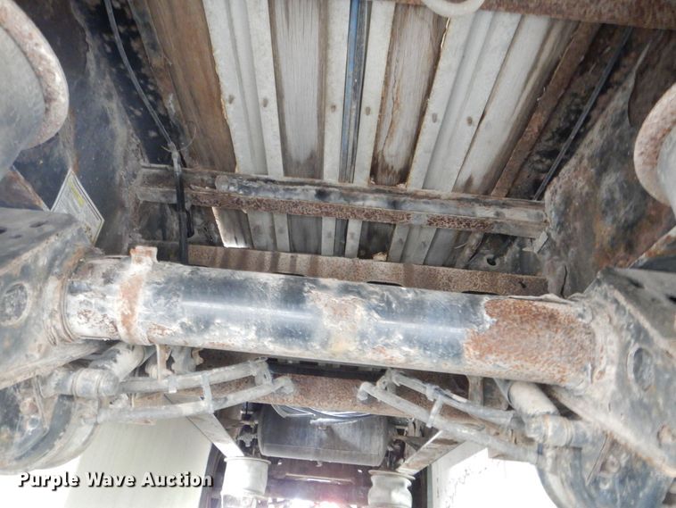 image for item DS8135 2008 Reinke  drop deck trailer