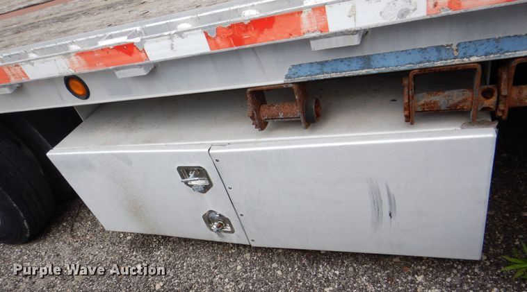 image for item DS8135 2008 Reinke  drop deck trailer