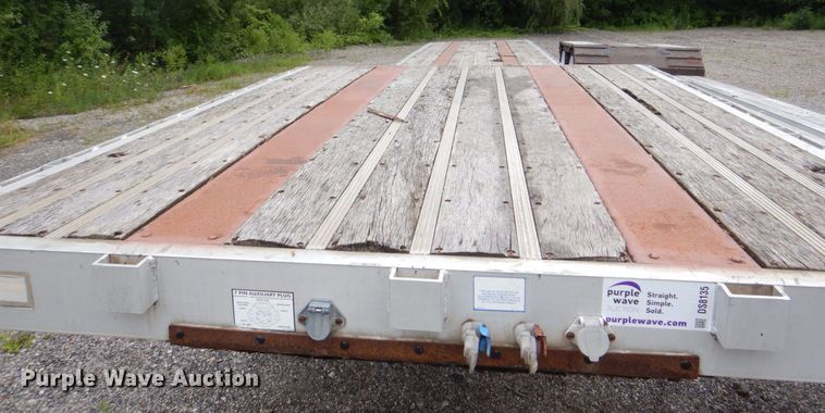 image for item DS8135 2008 Reinke  drop deck trailer