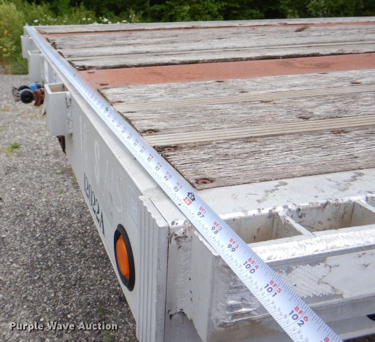 image for item DS8135 2008 Reinke  drop deck trailer
