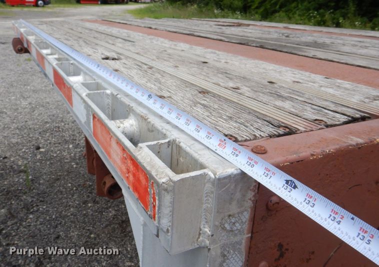 image for item DS8135 2008 Reinke  drop deck trailer