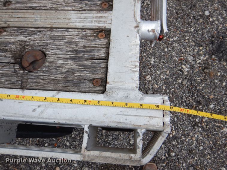 image for item DS8135 2008 Reinke  drop deck trailer