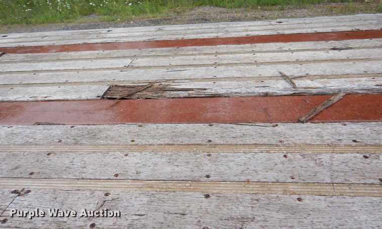 image for item DS8135 2008 Reinke  drop deck trailer