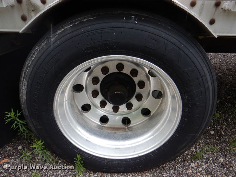 image for item DS8135 2008 Reinke  drop deck trailer